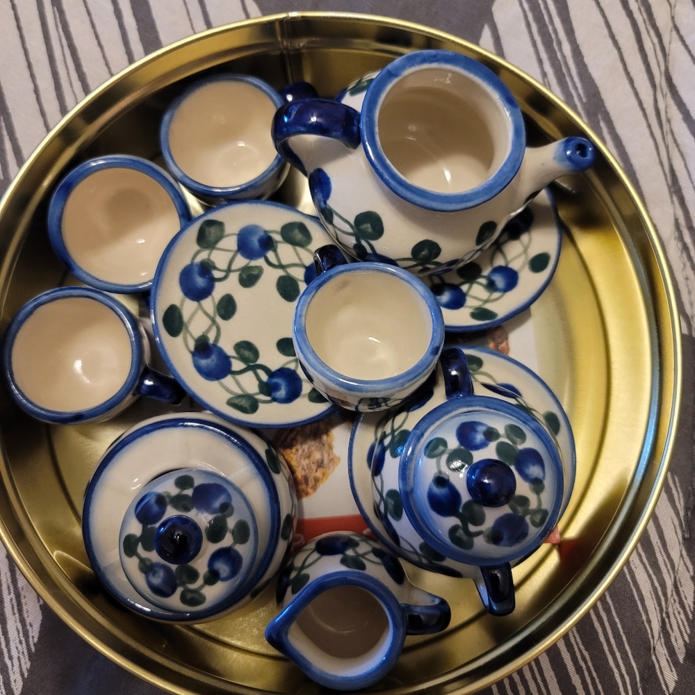 Mini tea set - Picture 3 of 3